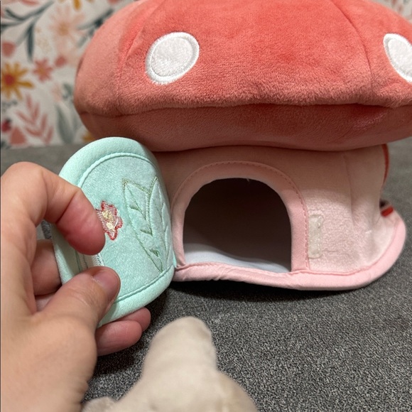 Lambs & Ivy Interactive Plush Mushroom House with Stuffed Animal Toys - Picture 5 of 5